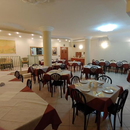 Hotel Carriera San Giovanni Rotondo Exterior foto